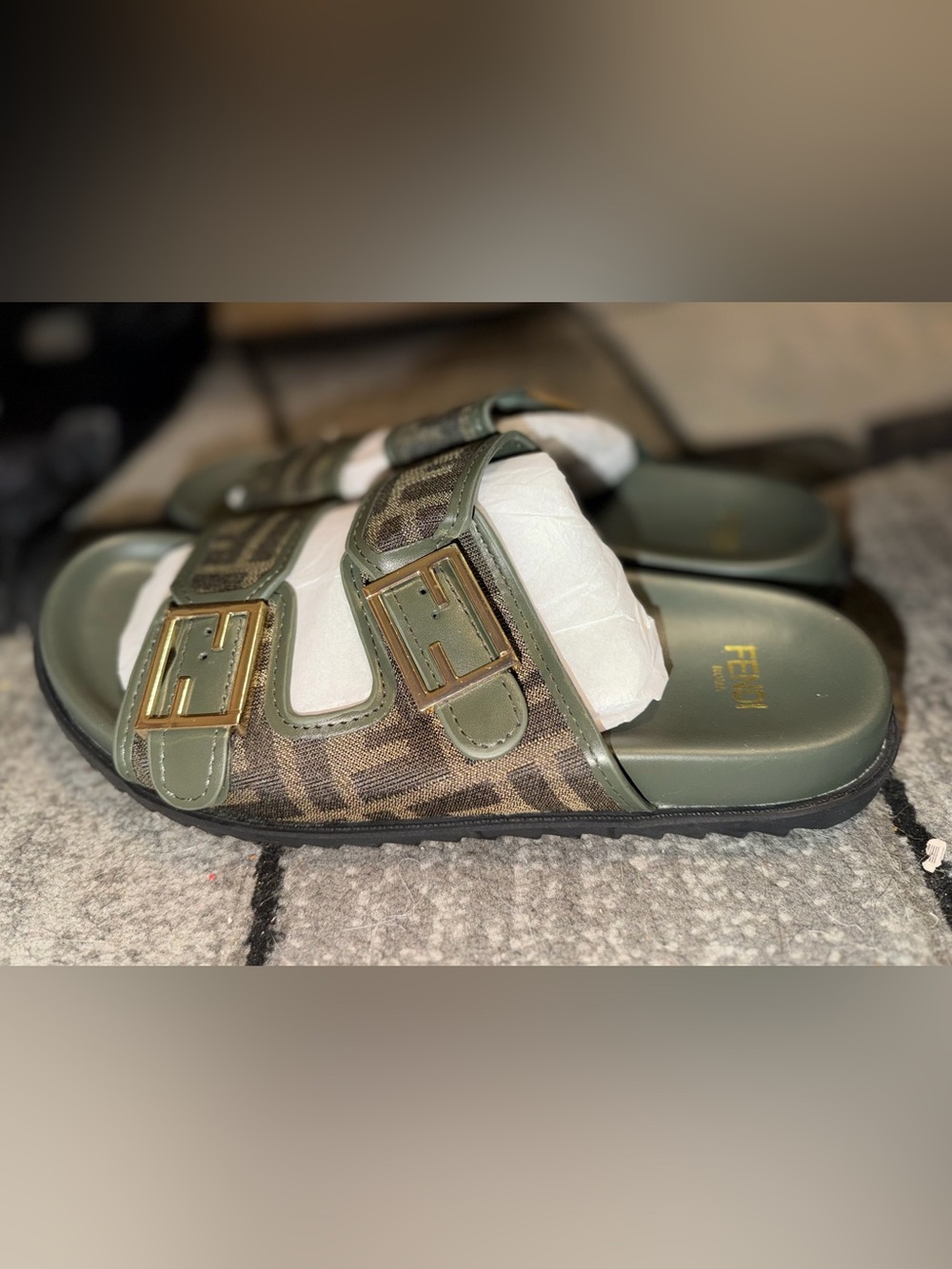 Fashion Women's Green Monogram Buckled Slide Sandals